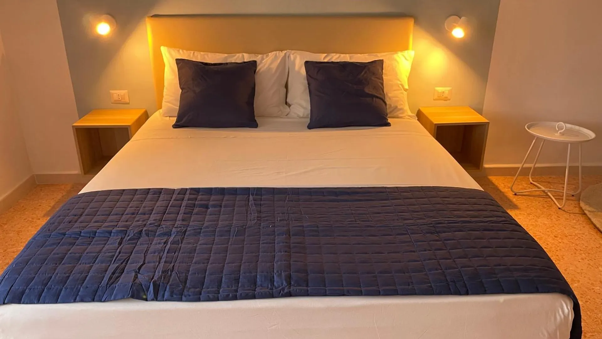Giordania Apartment Naples